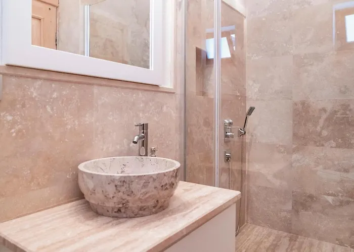 Ambar Вілла Каш